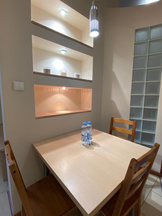 Klimatyczny Apartament Przy Rynku Wrocław Extérieur photo