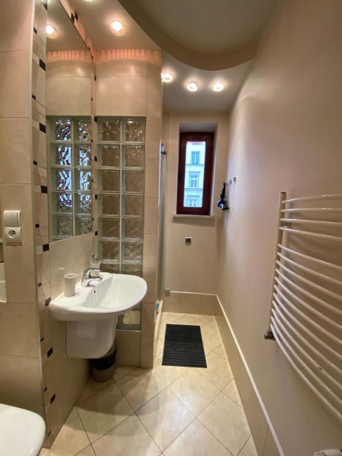 Klimatyczny Apartament Przy Rynku Wrocław Extérieur photo